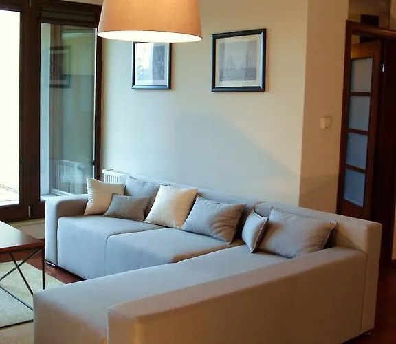 特兰萨兰提克公寓 * 格丁尼亚